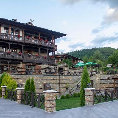 Leshtenski Rai Guest House エクステリア 写真